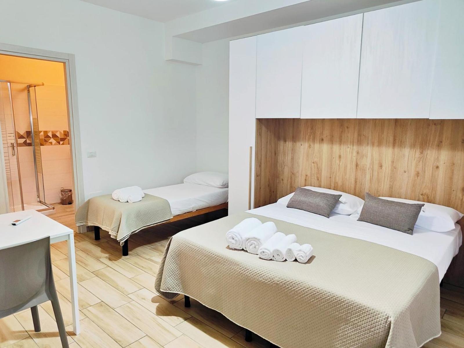 Cientopera Suite Rooms Pontecagnano Exterior photo